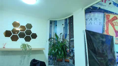 Snapshot of naughty_kittenm chatting on March 5, 10:22 am Kitten online show from March 5, 10:22 am