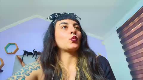 Snapshot of naughty_kittenm chatting on October 8, 7:53 pm Kitten online show from October 8, 7:53 pm