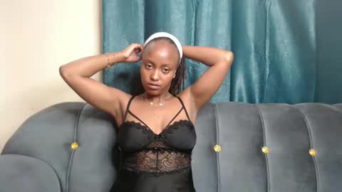 naughty_nurse2012 online show from April 1, 1:06 am