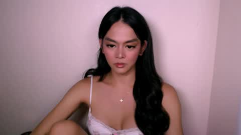 NaughtyAurora online show from April 5, 12:35 pm