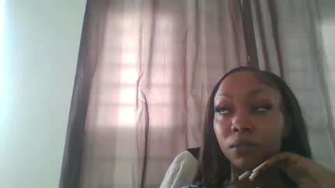 naughtybunny7 online show from May 7, 12:56 pm