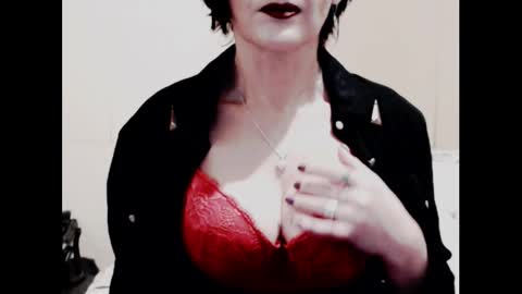 Jenny online show from January 15, 8:34 am