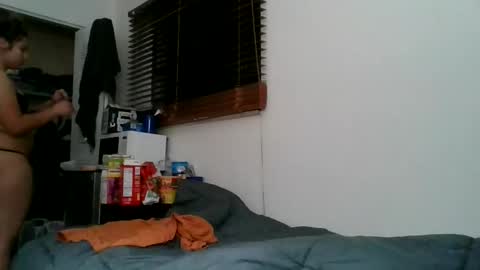 naughtynadia52 online show from April 8, 3:53 am