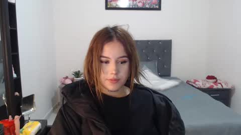 naughtyplayass online show from October 23, 7:04 pm