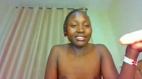 Snapshot of naughtyqueen12 chatting on October 21, 4:43 pm naughtyqueen12 online show from October 21, 4:43 pm