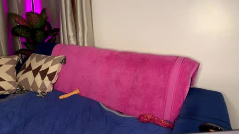 naughtysexydoll2 online show from July 27, 3:31 pm