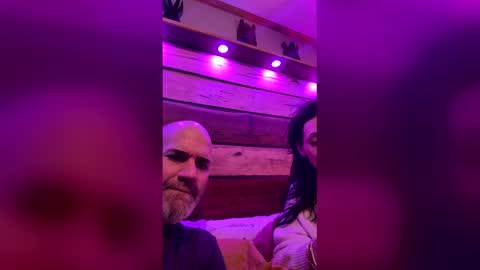 NC Bald And Beautiful online show from December 23, 2:51 am