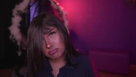 Nefertari online show from November 12, 11:45 am