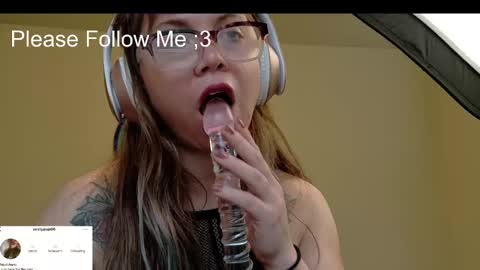 Nealiana online show from February 3, 9:50 pm