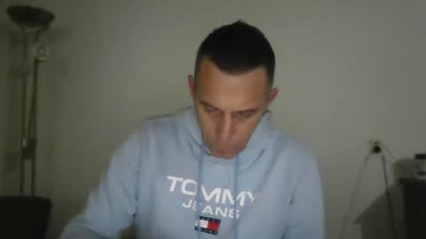 nederland77 online show from December 31, 6:27 am