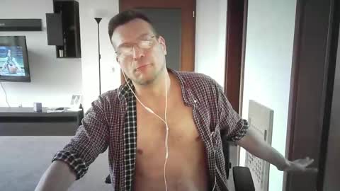 Sebastian online show from March 2, 2:32 pm