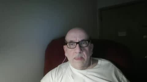 Tom online show from April 3, 1:34 am