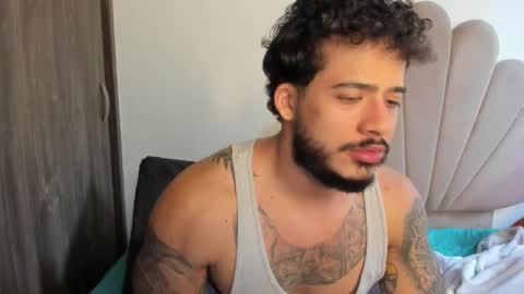 Nei turn green online show from March 12, 9:51 pm