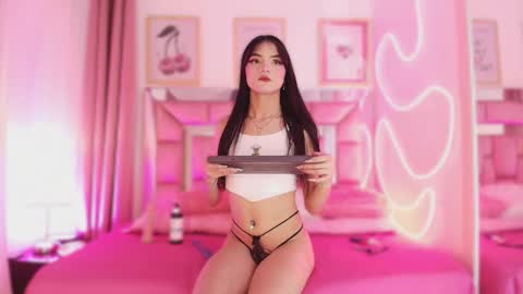 nefera_nox online show from December 15, 3:57 am