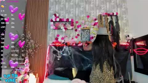 Miah online show from October 15, 11:33 am