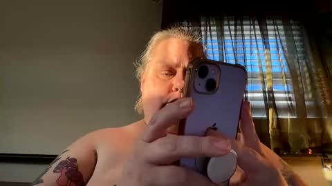 Nellie Atlas online show from February 12, 10:57 pm