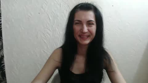 Nensy online show from April 10, 7:40 pm