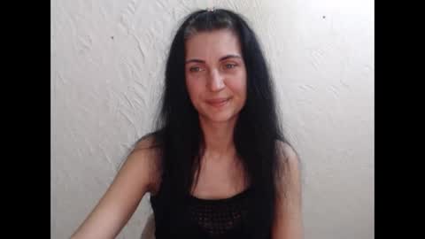 Nensy online show from April 18, 7:58 pm