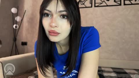 neo_moon1 online show from June 3, 2:33 pm