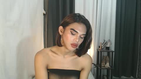 neomi online show from February 5, 9:18 pm