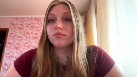 neomimaddern online show from April 8, 6:27 am