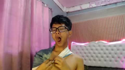 Ethan online show from June 22, 3:25 am