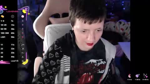 NerdySquirty online show from February 13, 4:27 am