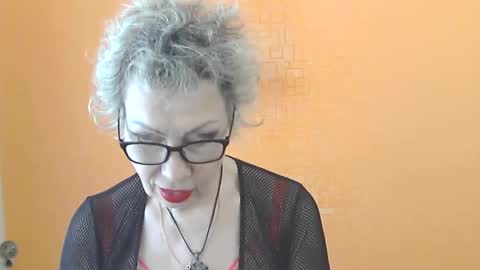 NessyJenixs online show from April 1, 7:42 am