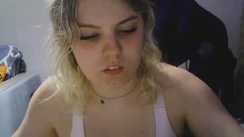 never_enoughh online show from July 29, 5:02 pm