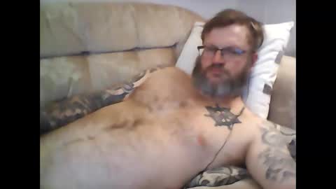 Snapshot of newbreed666 chatting on December 29, 11:50 pm NEWBREED666 online show from December 29, 11:50 pm