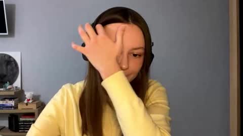 Agne online show from October 25, 2:17 pm