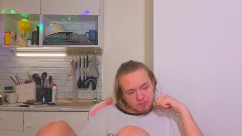 nexxxusme online show from March 27, 1:00 am