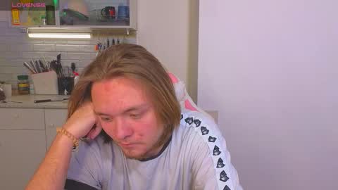 nexxxusme online show from March 28, 1:40 am