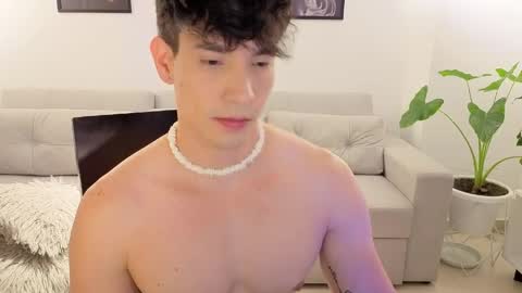   online show from May 15, 11:23 pm