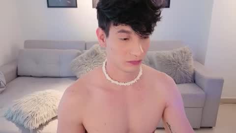   online show from February 5, 9:18 pm