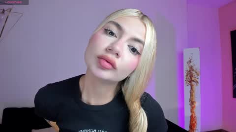 SQUIRTER DOLL    online show from June 6, 8:15 pm