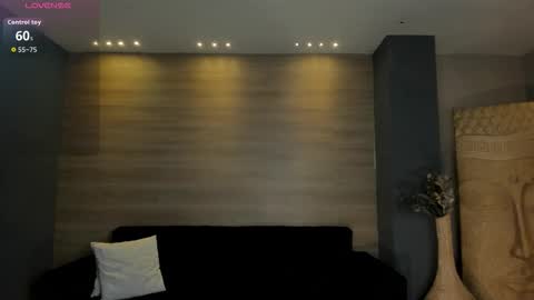 SQUIRTER DOLL    online show from October 22, 11:39 pm