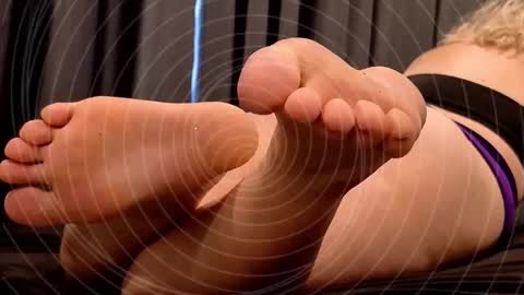 Kim online show from February 11, 7:45 am