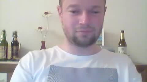 nick1990b online show from March 1, 9:15 pm