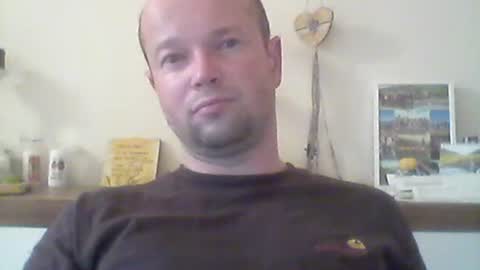 nick1990b online show from June 18, 6:57 pm