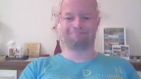 nick1990b online show from May 7, 6:25 pm