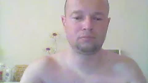 nick1990b online show from May 4, 5:41 pm