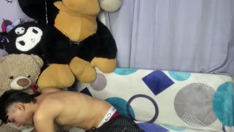 Nick online show from February 15, 12:02 am