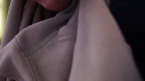 Jhohan online show from October 18, 1:37 pm