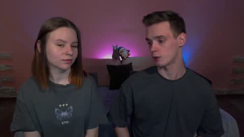 nick and molly online show from December 9, 5:08 pm