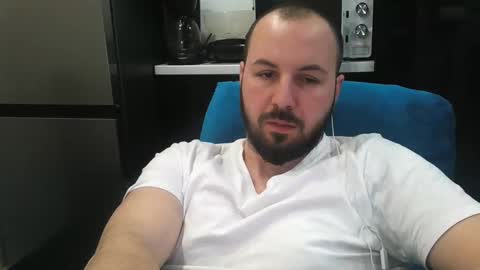 Julian online show from February 1, 11:35 pm