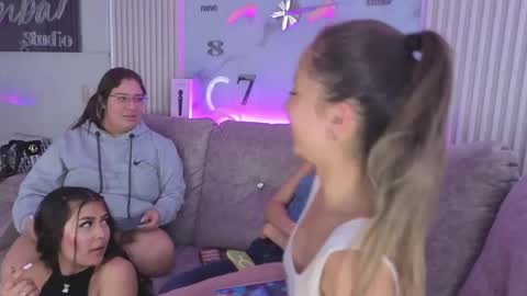 nicky_as online show from January 6, 5:28 pm