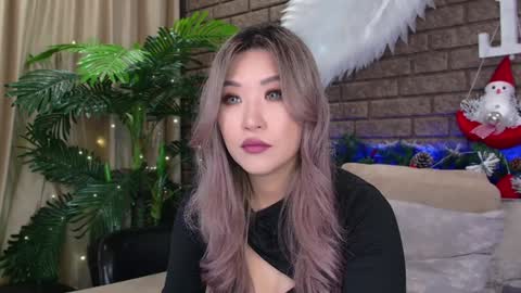 Snapshot of nicky_owl chatting on January 14, 6:56 am Today is my 41st birthday And in 2 hours Im waiting for you on the stream Stock up on tokens and a good mood Nicky online show from January 14, 6:56 am