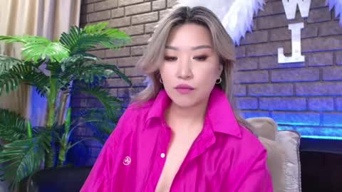 Snapshot of nicky_owl chatting on March 3, 9:33 am Today is my 41st birthday And in 2 hours Im waiting for you on the stream Stock up on tokens and a good mood Nicky online show from March 3, 9:33 am