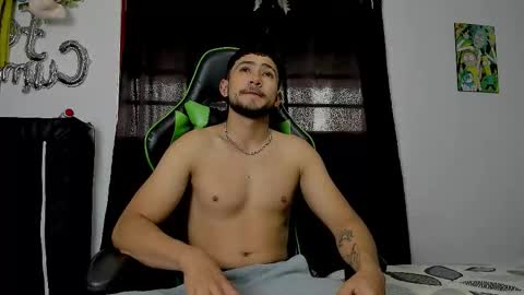 nicky online show from November 16, 7:49 pm